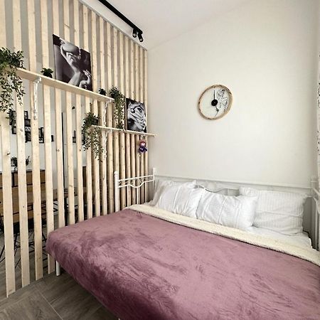 Studio Apartment, 5 Minutes To The Beach Бар Екстериор снимка
